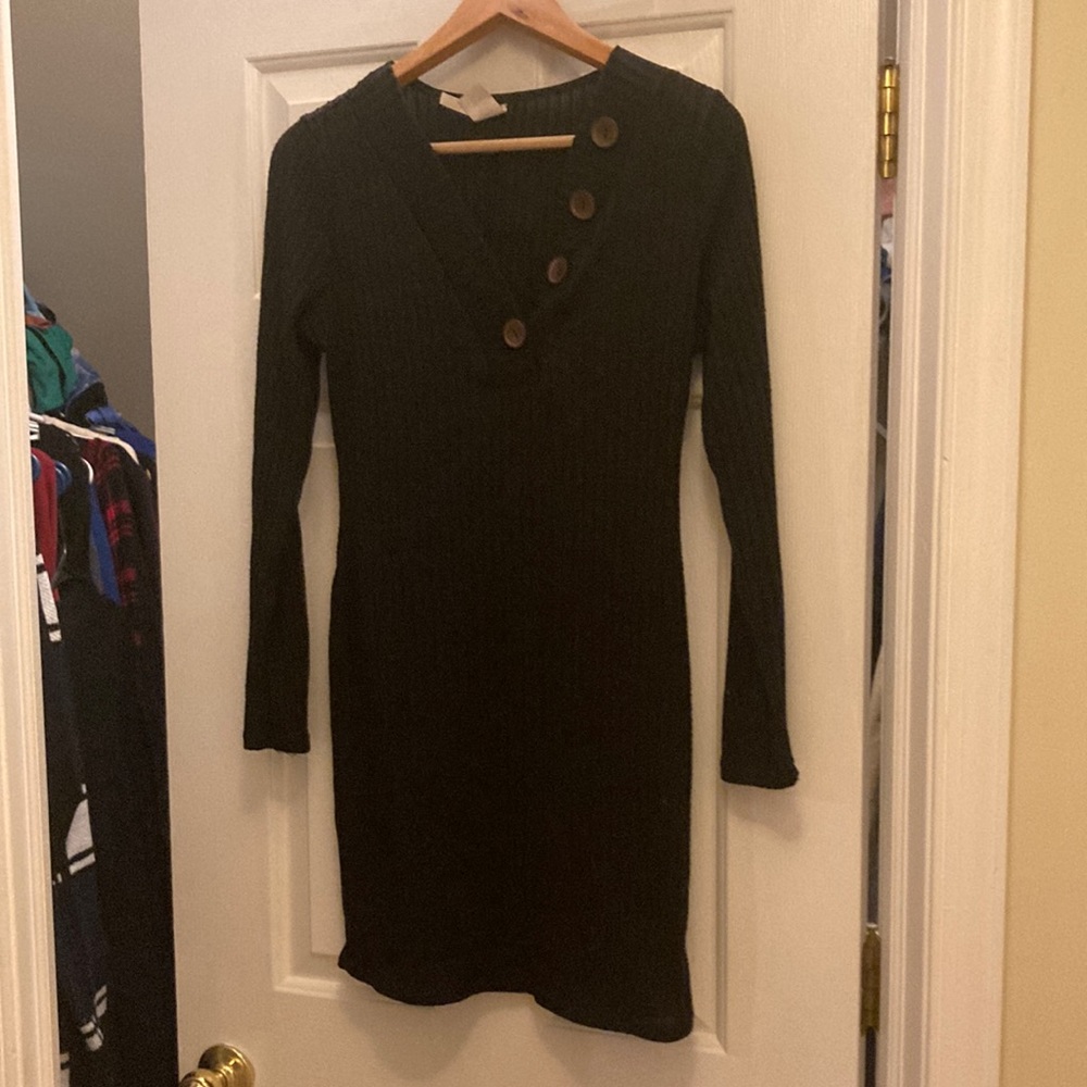 Spicewear large black sweater dress